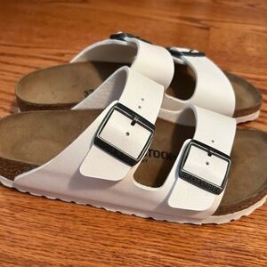 Birkenstock Sandals in White Size 37
